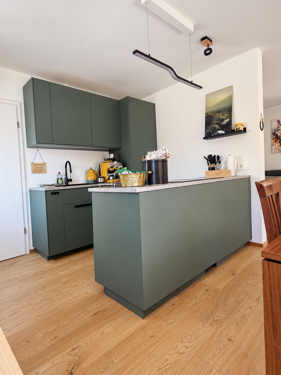 Cucina attrezzata con isola dell'Appartamento Deluxe